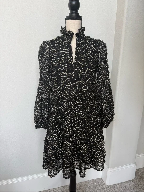nightly organza palmerston dress Nightly Organza Palmerston Dress Tuckernuck